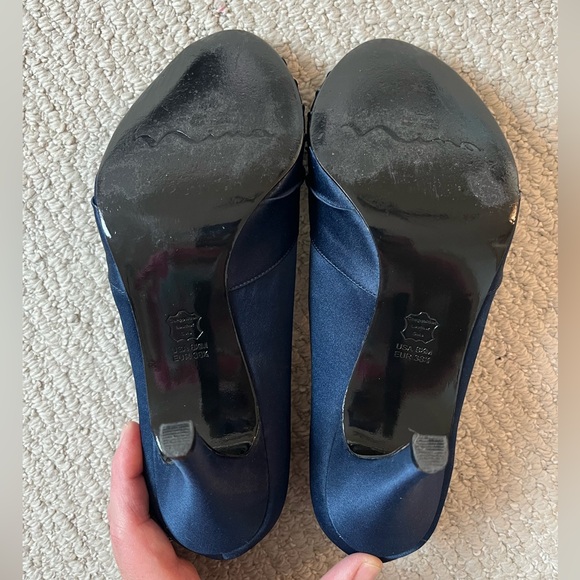 Nina ‘Forbes’ Navy Peep Toe Heels - Size 8.5 - Picture 5 of 7